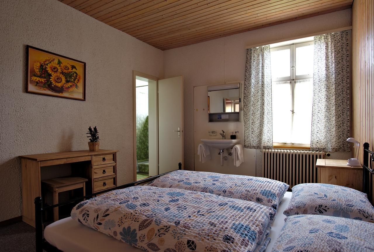 Hotel-Restaurant Hecht Ermatingen Zimmer foto